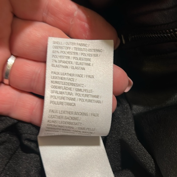 Belle by Kim Gravel Women's Black Leather Jacket - Picture 11 of 12